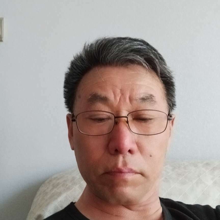 水壶打寂冷的照片