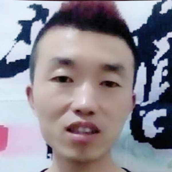 敏感那西装的照片