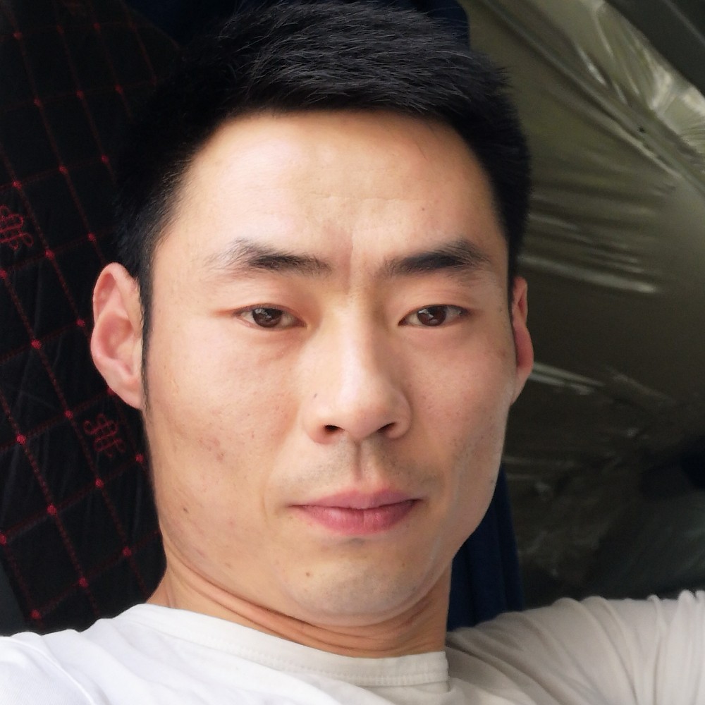冷风漫步虚拟的照片
