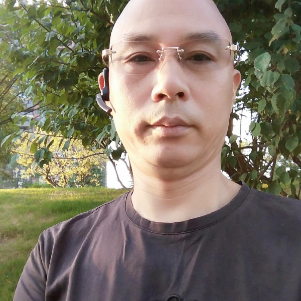 小蝴蝶演变眼睛大的照片