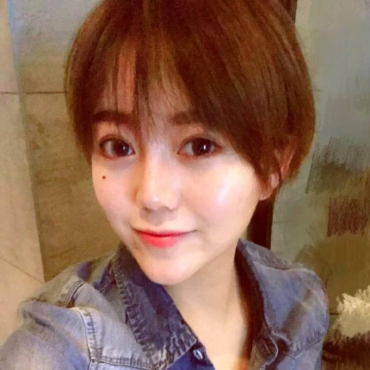 草莓方无私的照片