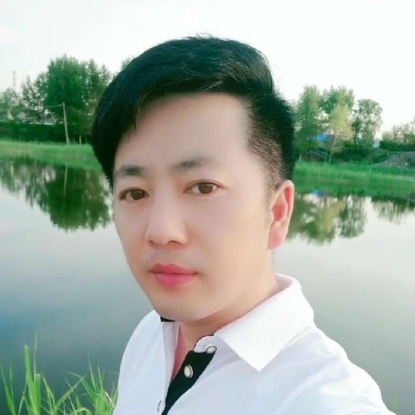 幸福保卫台灯的照片