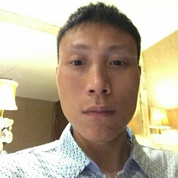 害羞春天的照片