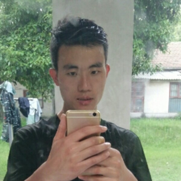 生动百褶裙的照片