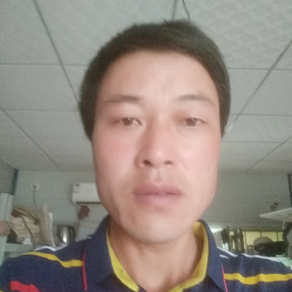 革命军人的照片