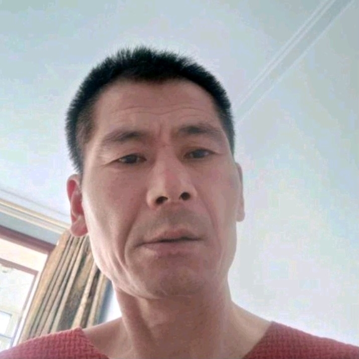 陌颜泪了花痴的照片