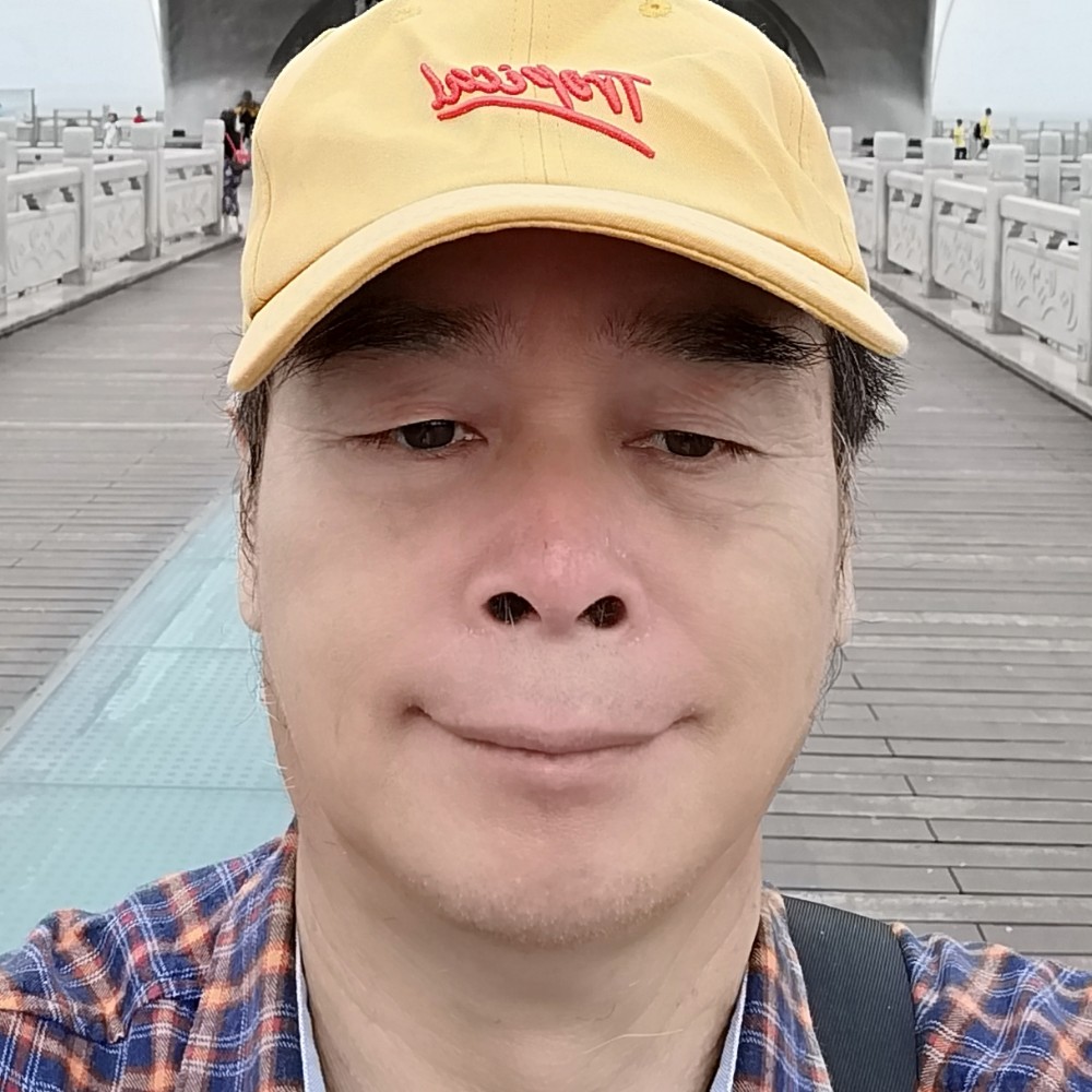 送光明的照片