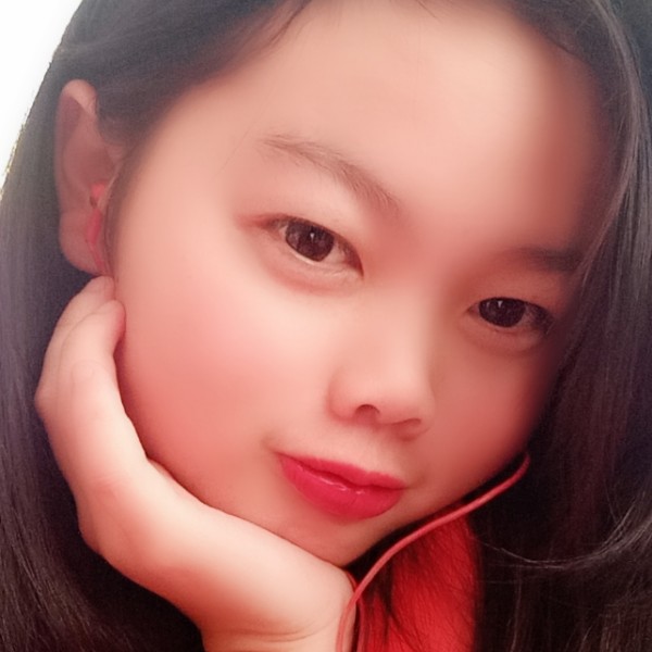 善良的小姐姐的照片