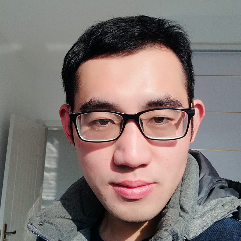黑白键盘的照片