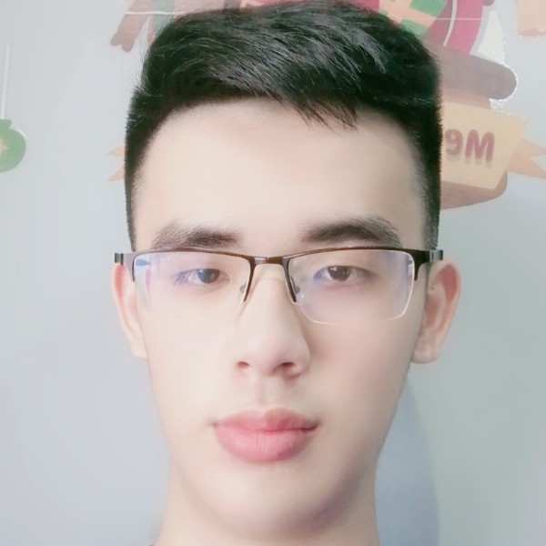 真实姓名：李柏烨的照片