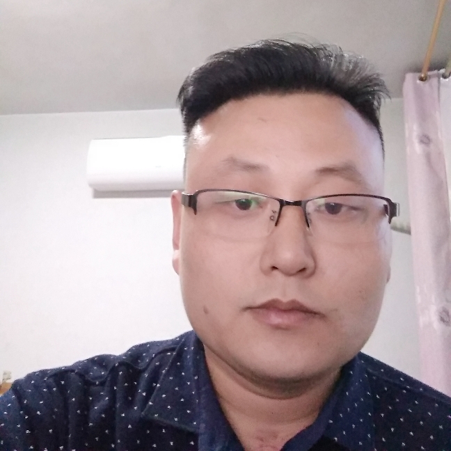 一笑。红尘的照片