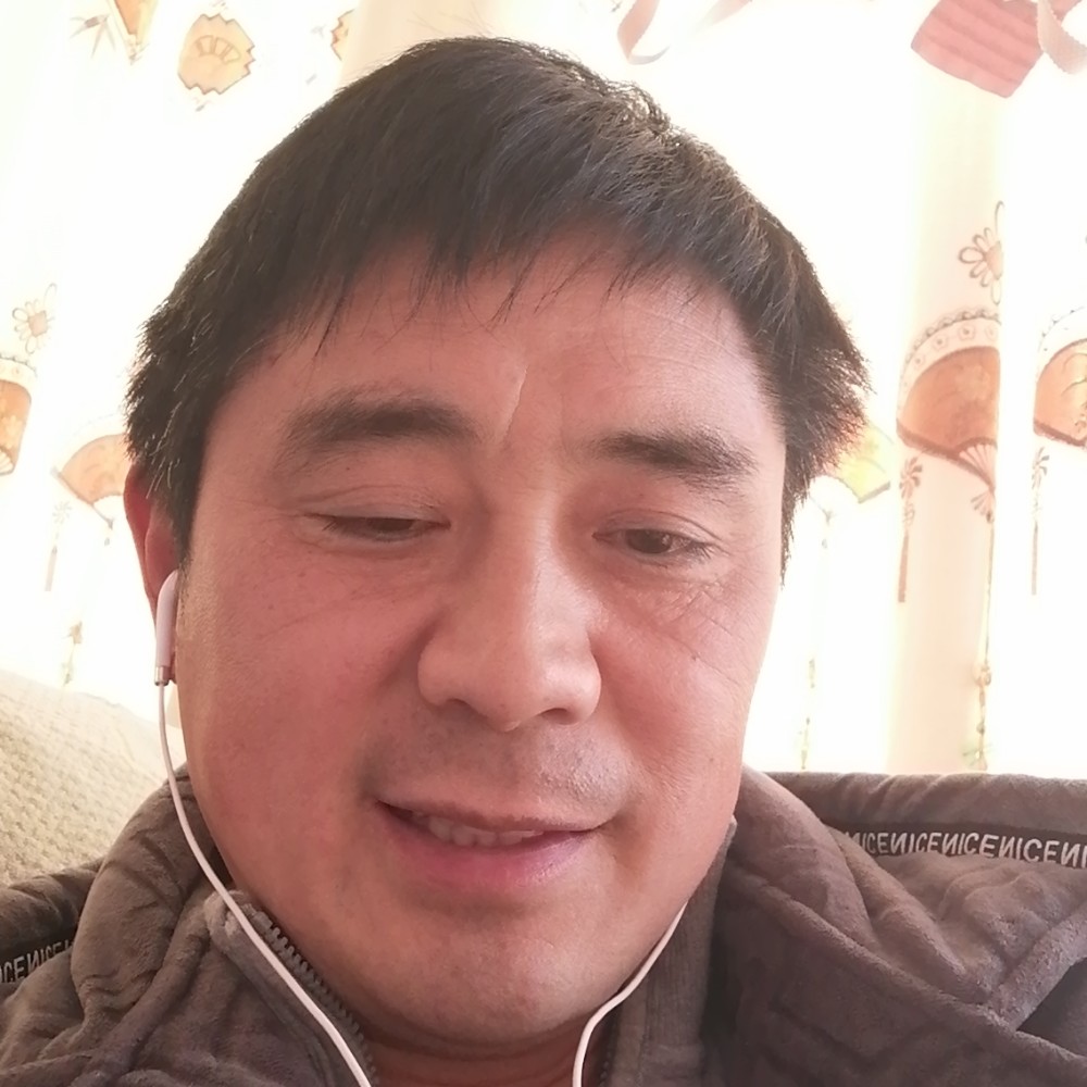 山岚深拥初夏的照片