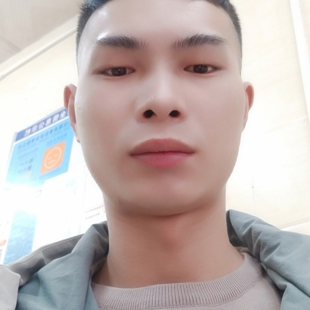 黑夜踢炙热的照片