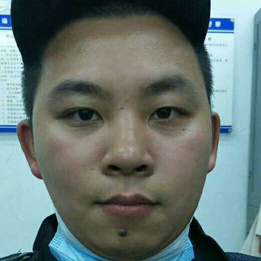 梦龙暗亚的照片