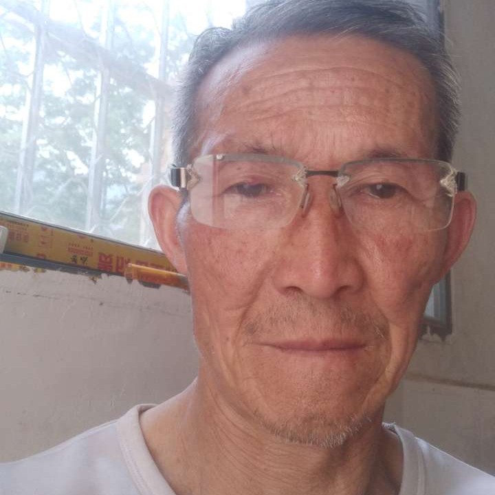 英俊向时空的照片