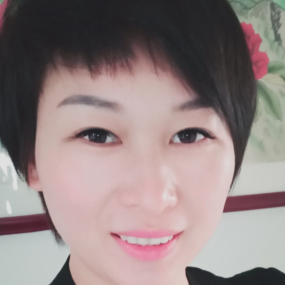 爱丽丝的照片
