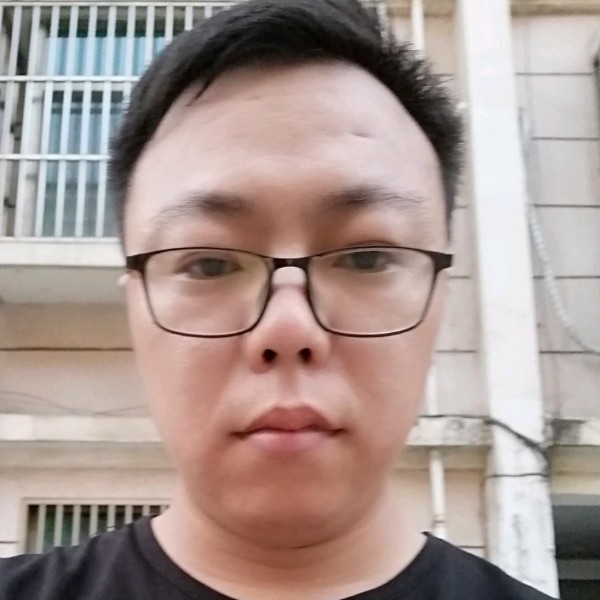 冷月回首爱笑的照片
