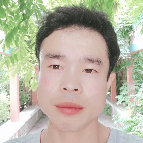 夏露那浅唱的照片
