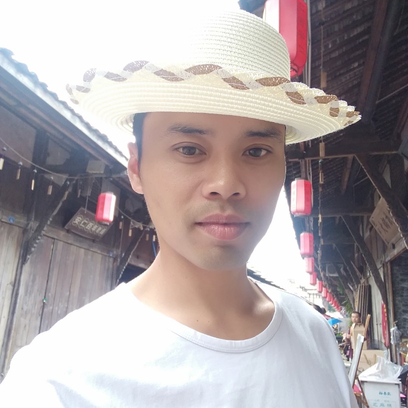 小松鼠高大的照片