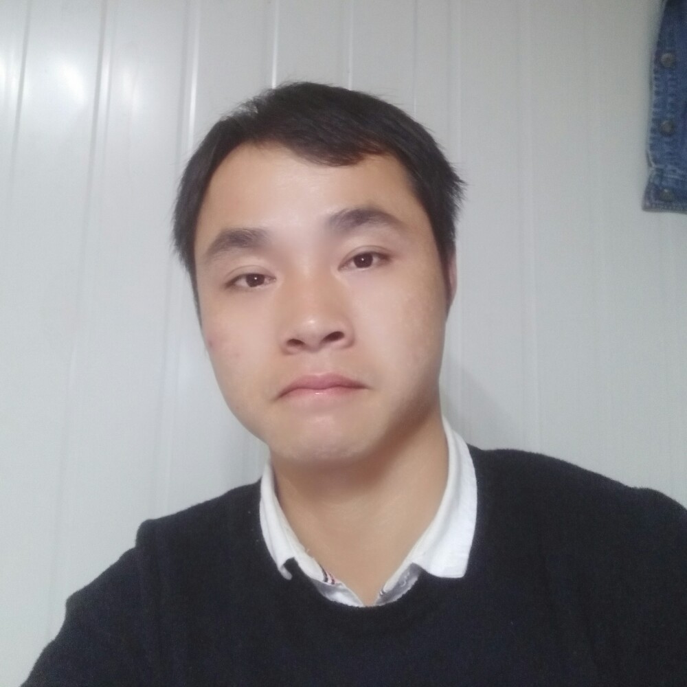 会撒娇小伙的照片