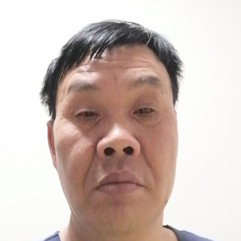 彭万勇的照片