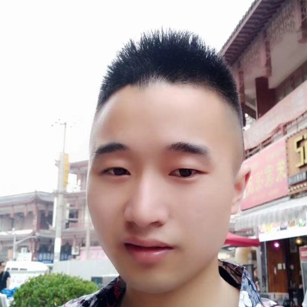 方旺的照片