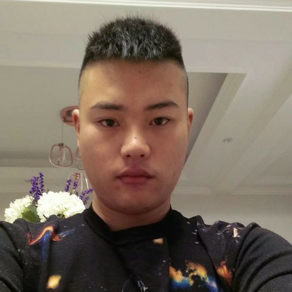 无奈De微笑的照片