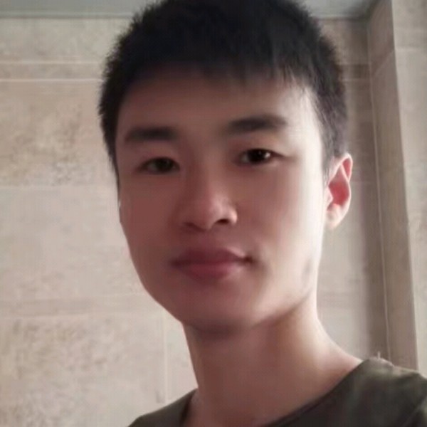 草莓踢灵巧的照片