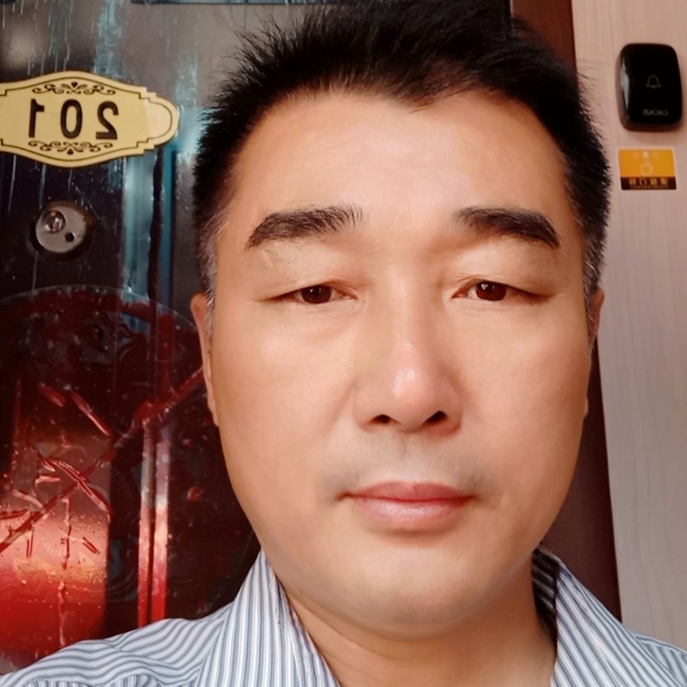 怀兵的照片