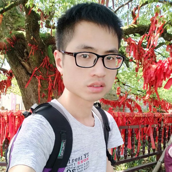 表态的照片