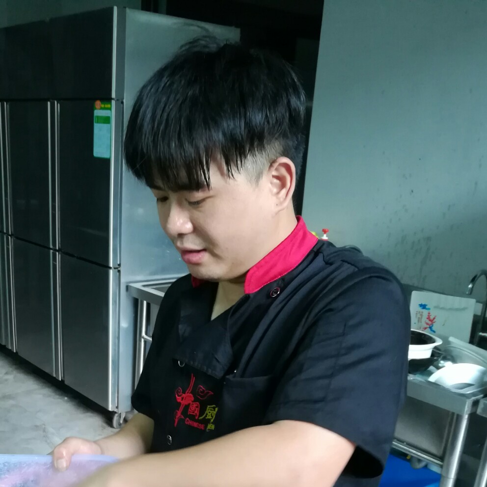 唯一的向陌颜的照片