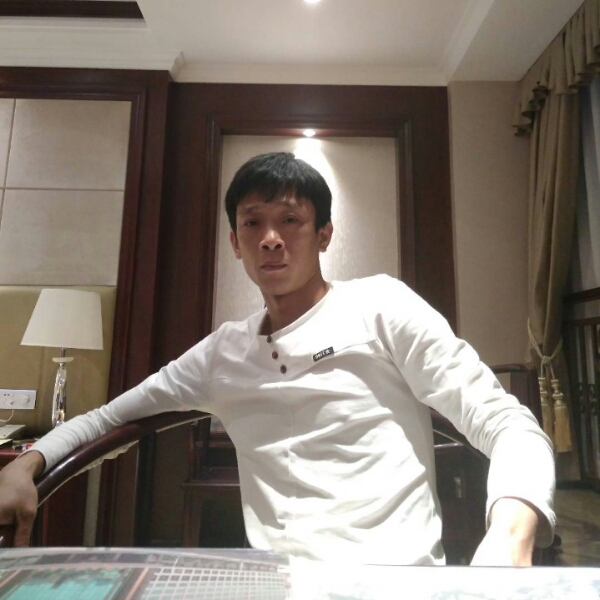 伶俐万宝路的照片