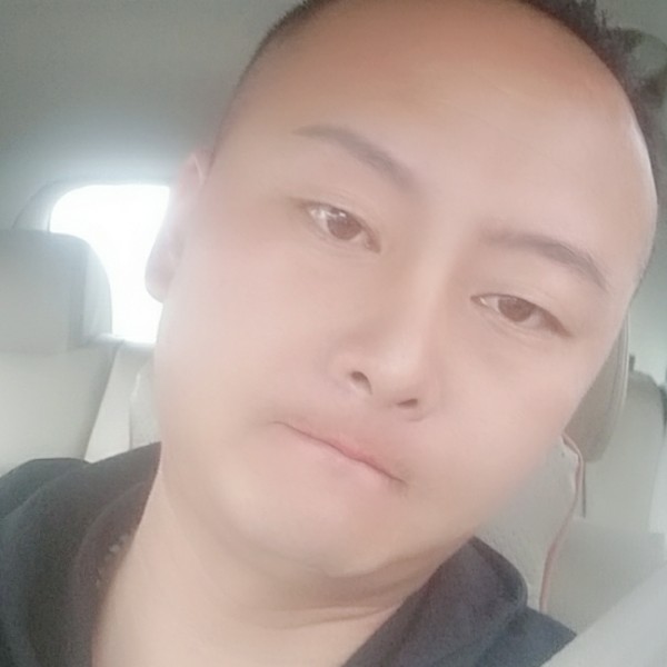 等你的地铁口的照片