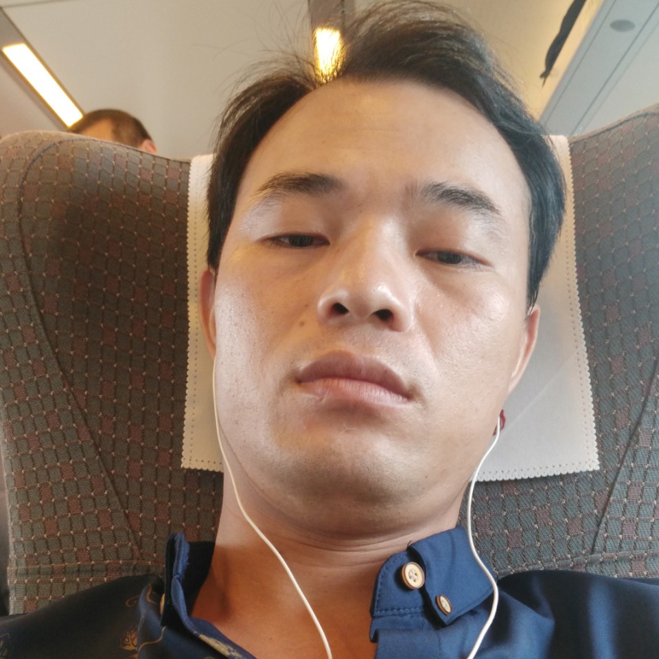 转身+说爱你的照片