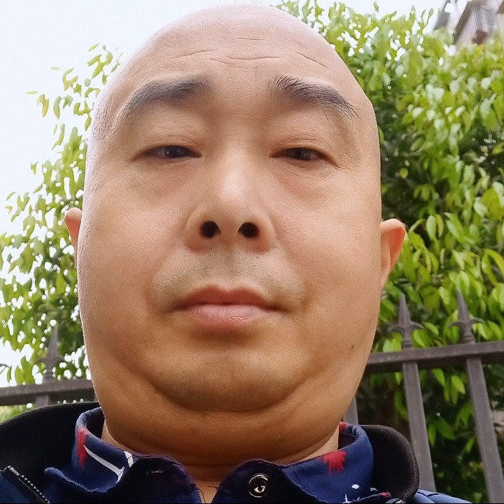 帮弟弟征婚的照片