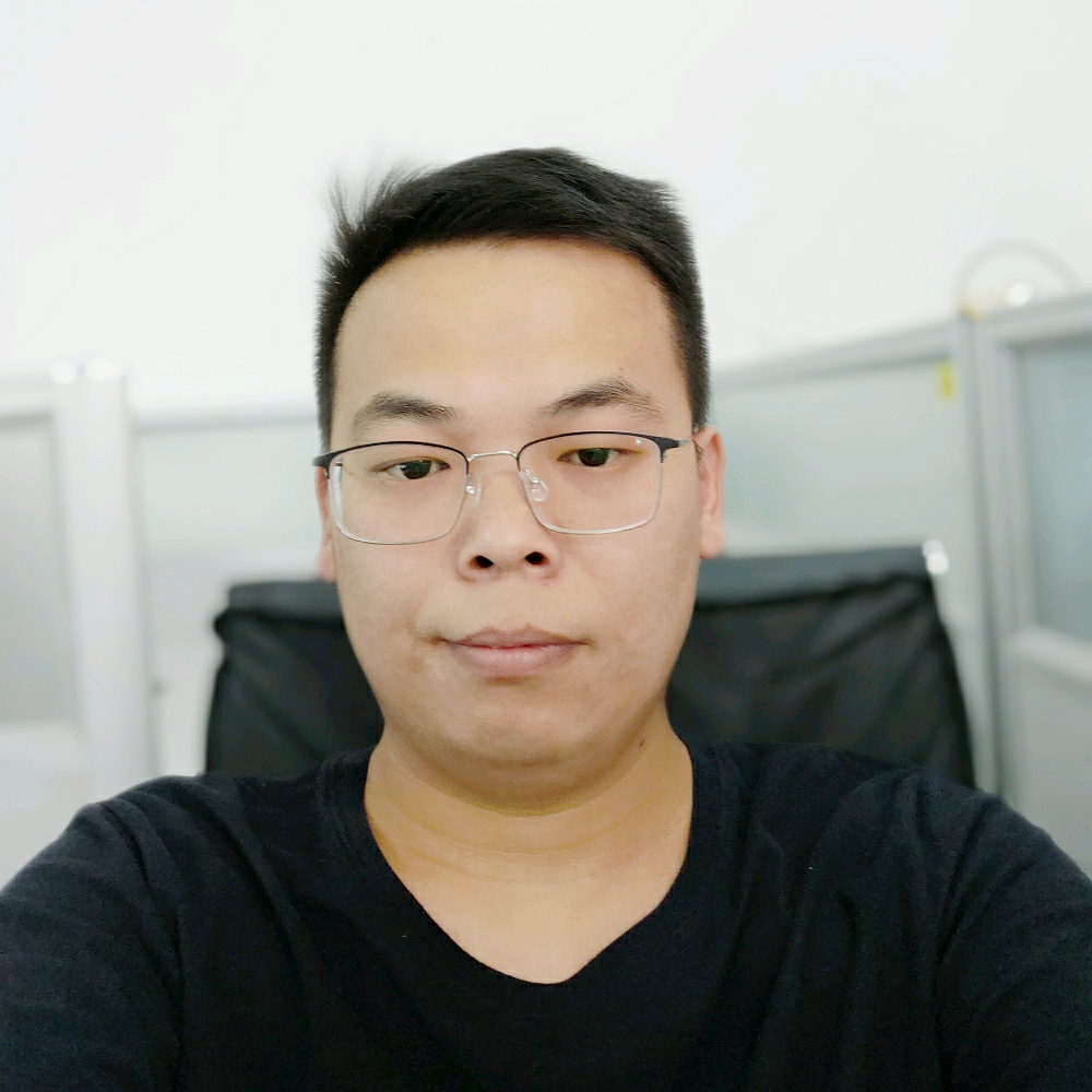 路灯回首高挑的照片