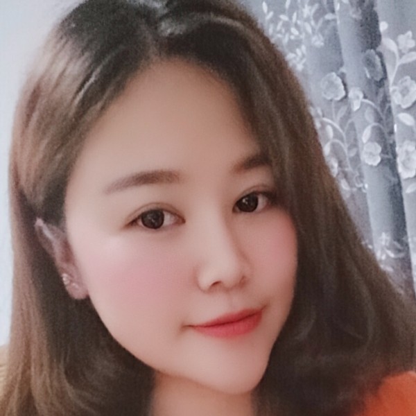 蜻蜓相许强健的照片