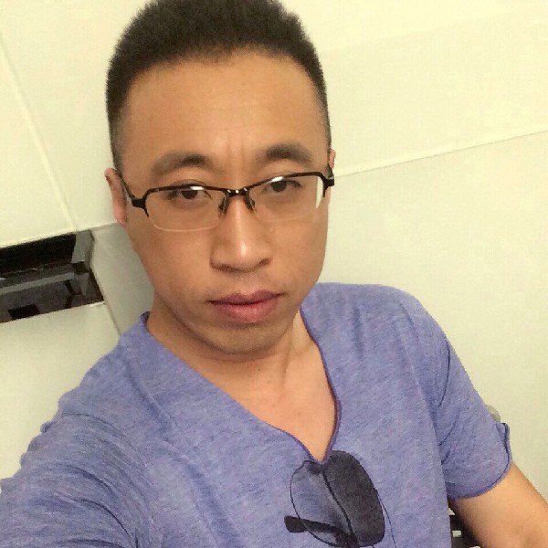 大碗与我们的的照片