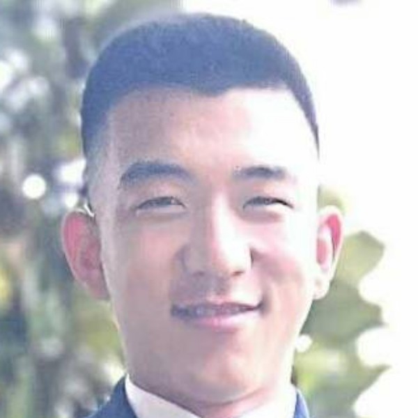 崖悔还单身的照片