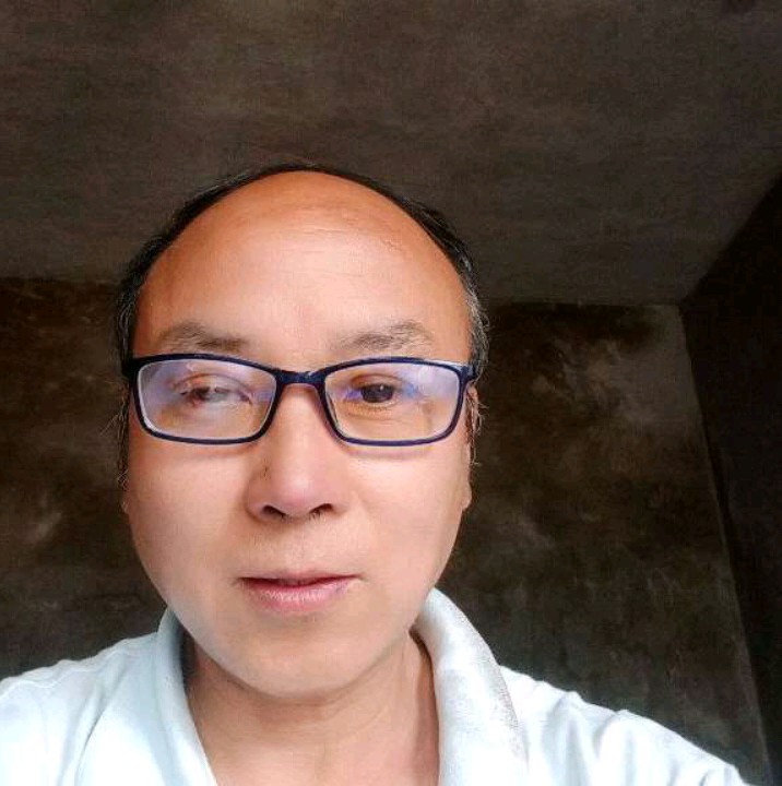 香氛笑怕孤独的照片