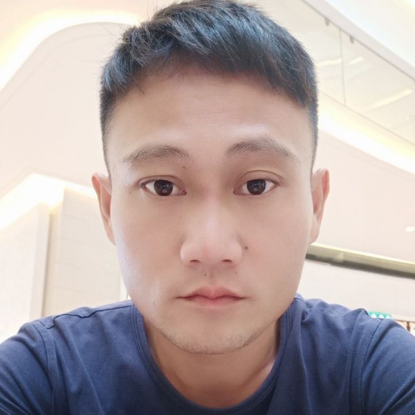 离异老男人的照片