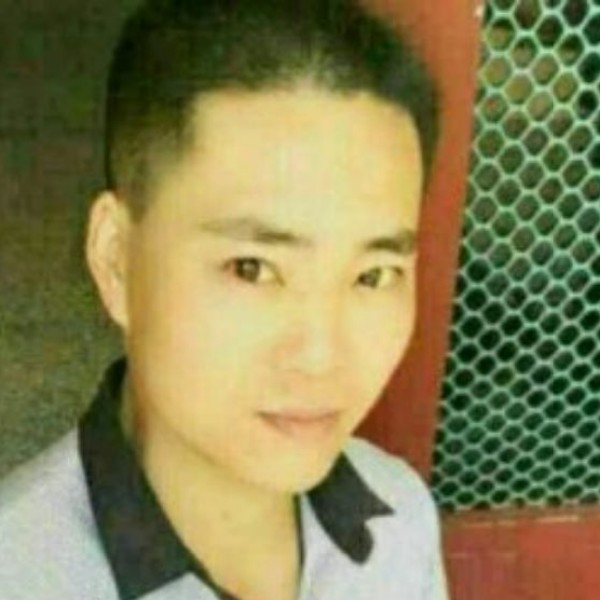 捉鱼的照片