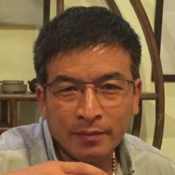 落拓倾心春华的照片