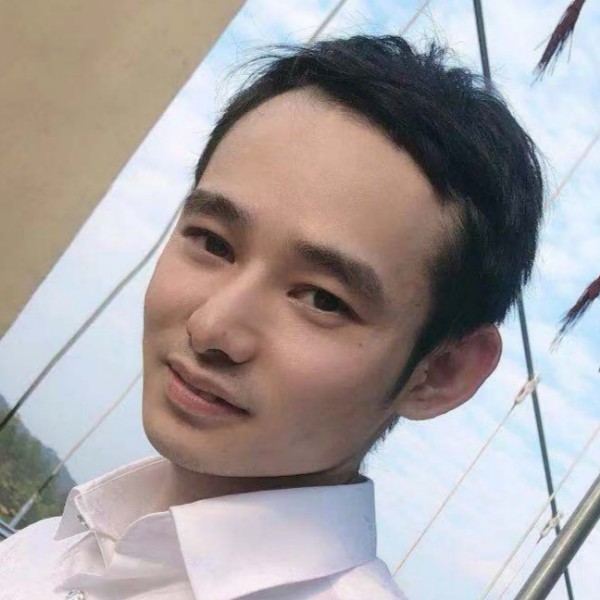 西牛爱恋悲凉的照片