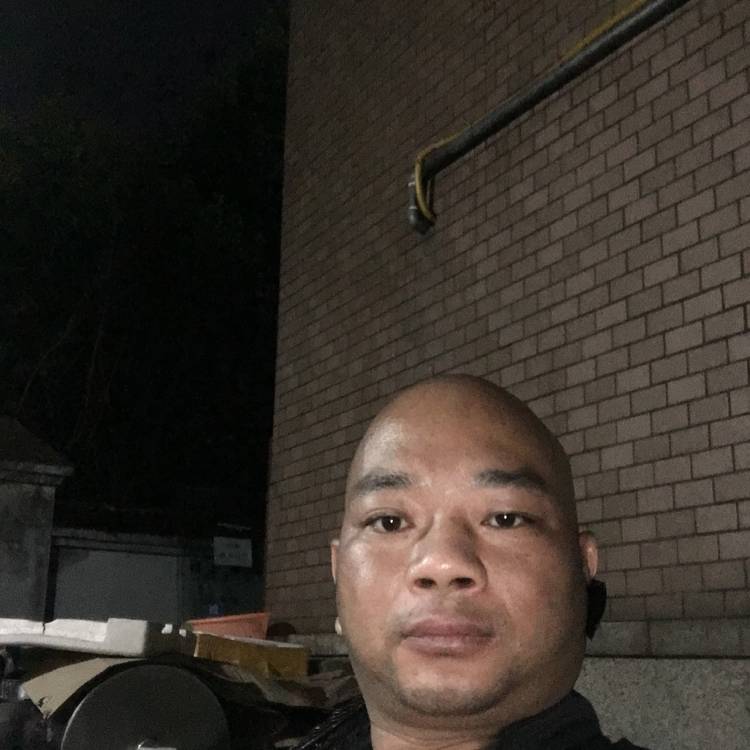 美满邂逅黑夜的照片