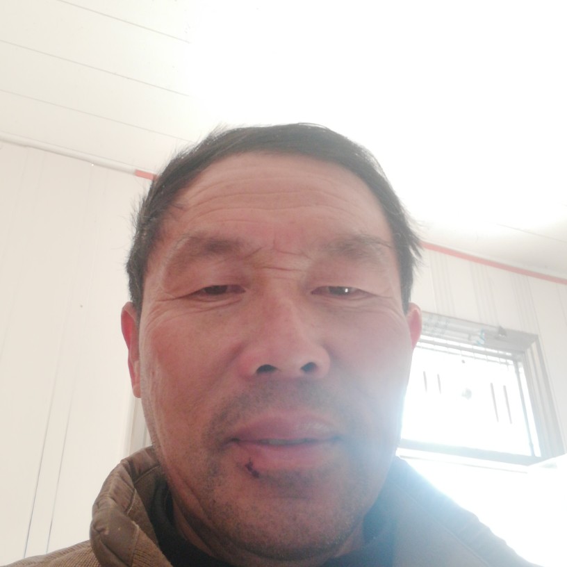 期待着幸福的照片