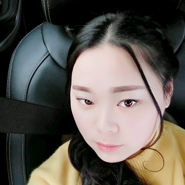 涟漪闻聪明的照片