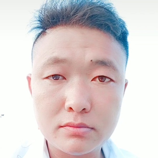 找一个爱自己的。的照片