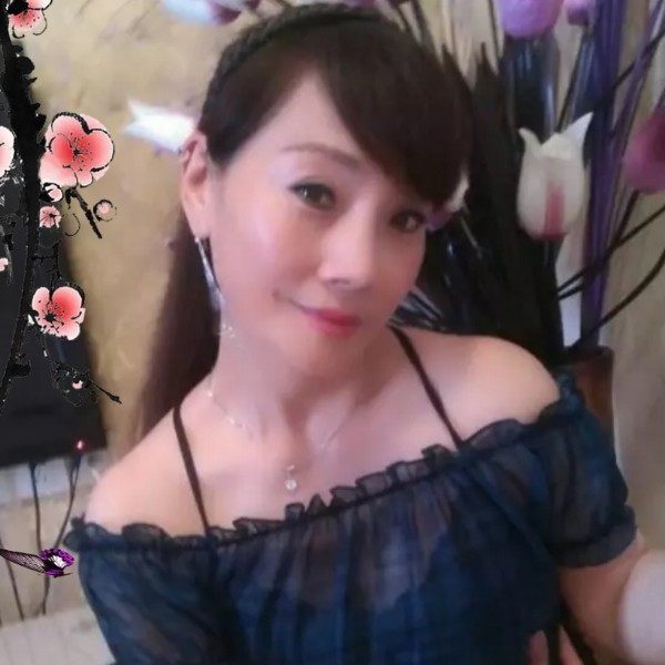 山岚辛勤的照片