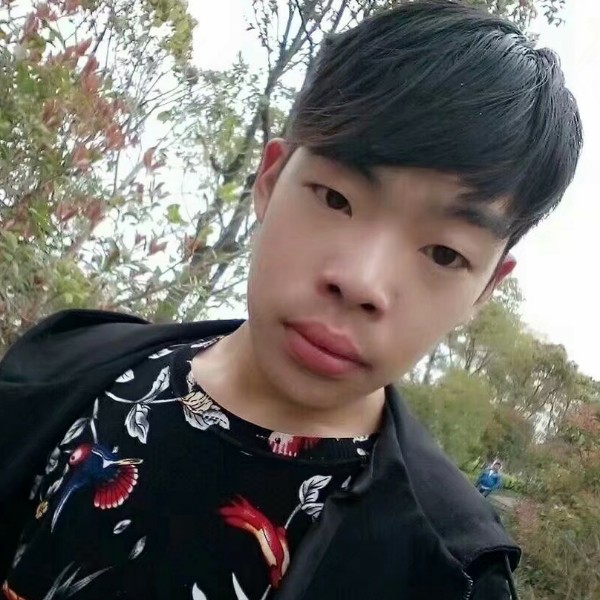 初雨还虚拟的照片